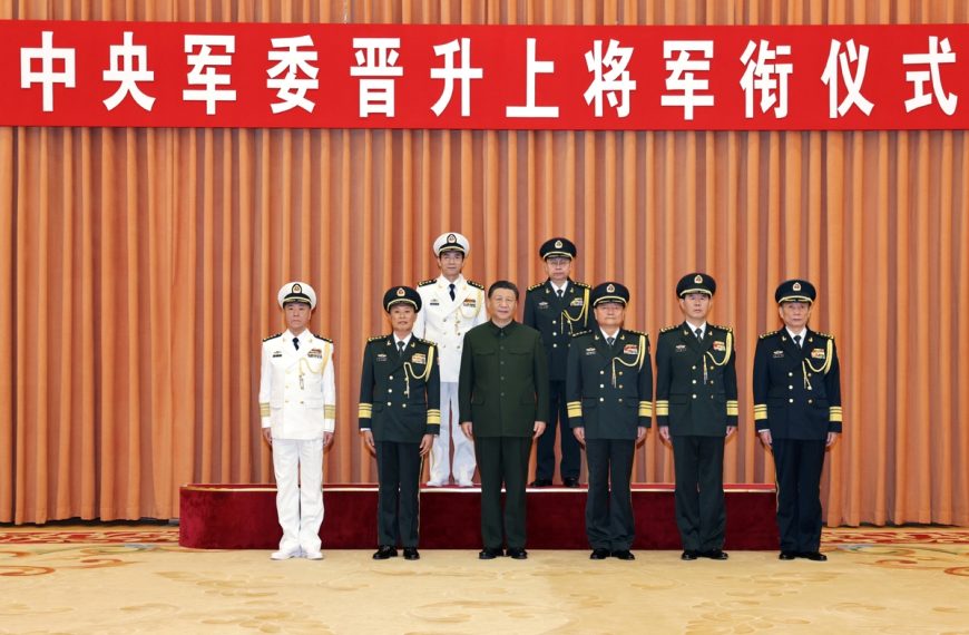 Xi promotes PLA officers to highest military rank » Capital News
