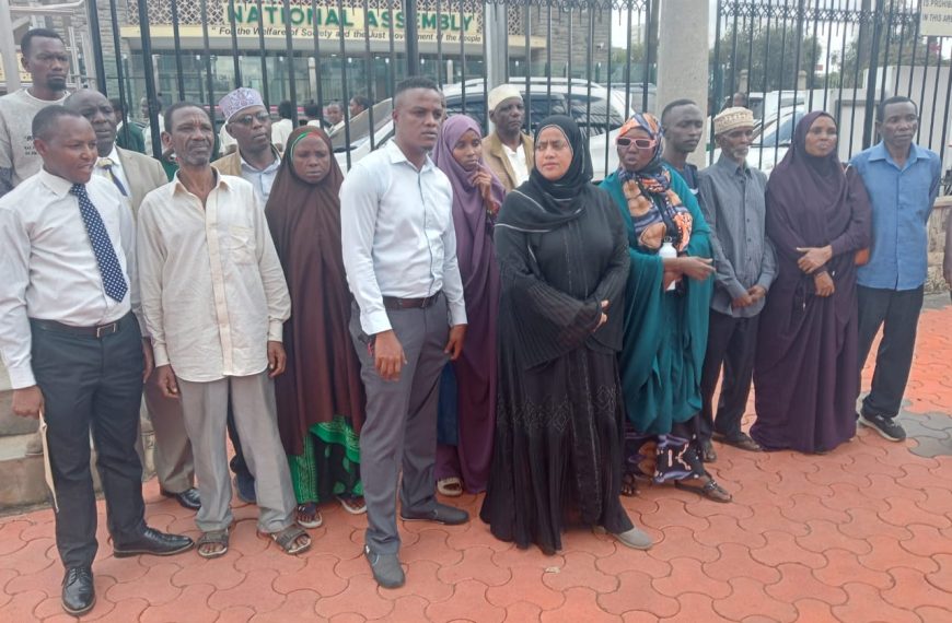 Lamu East Resident petition Parliament to help in community land return » Capital News