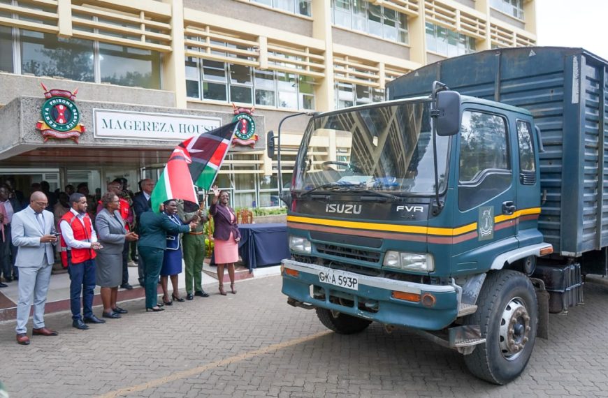 State Department for Correctional Services donates in support of flood victims