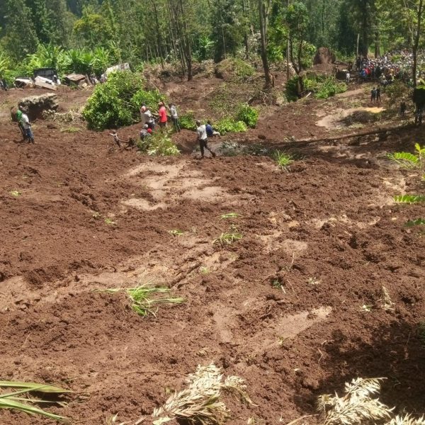 Landslide strikes Kimende escarpments, several feared trapped