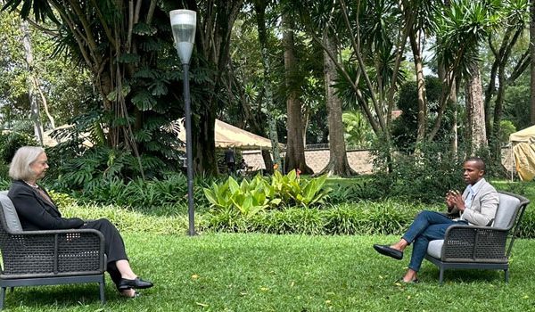 Ambassador Whitman backs President Ruto amid economic criticism