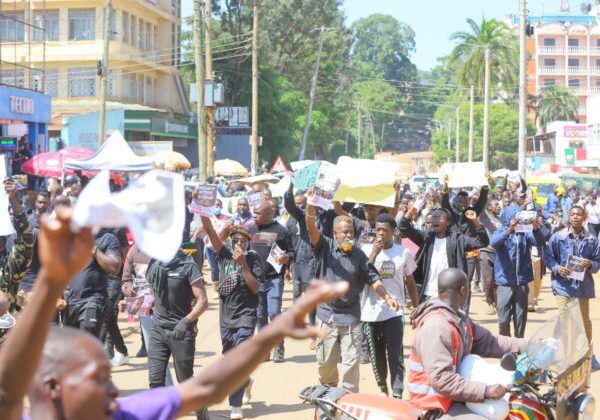 Don’t come home if you vote yes for the Finance Bill, protesters tell Kisii MPs » Capital News