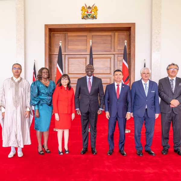 President Ruto receives credentials from 6 new envoys