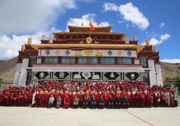 320 Tibetan Buddhist monks graduate in Lhasa