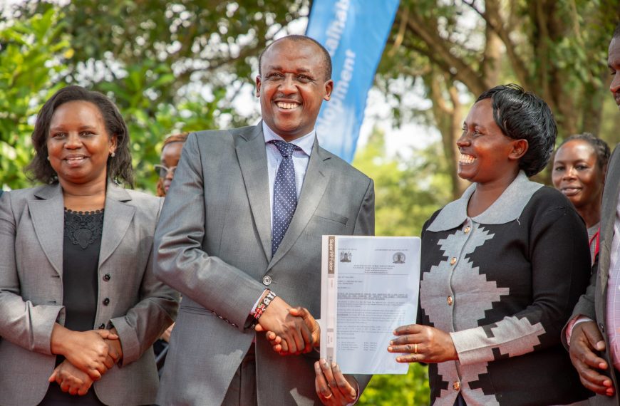 Makueni Governor confirms 453 contracted ECDE teachers to permanent roles