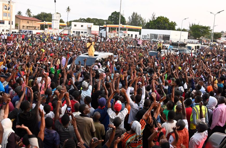Rousing Welcome for President Ruto In Mombasa After Naming Joho To Cabinet » Capital News