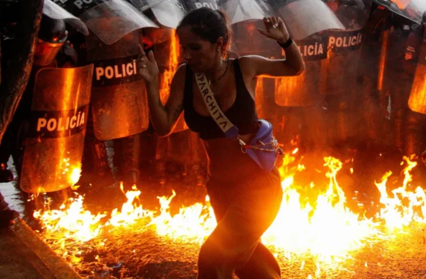 Venezuelans clash with police after disputed election result
