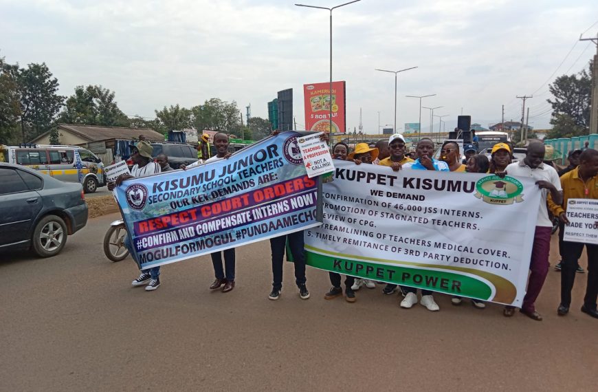 High School Teachers On Strike Despite Court Order » Capital News