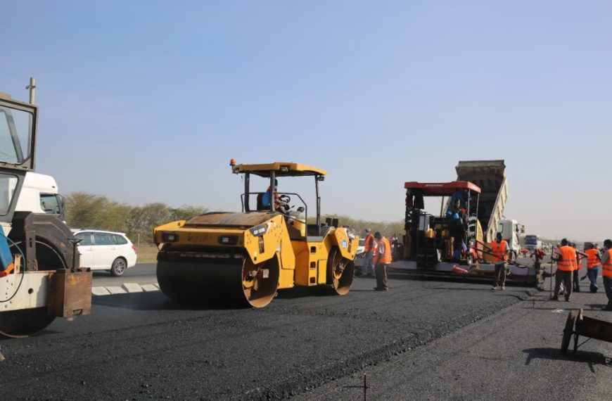 Kenya Secures Sh40bn Chinese Loan to Revive 15 Stalled Road Projects » Capital News