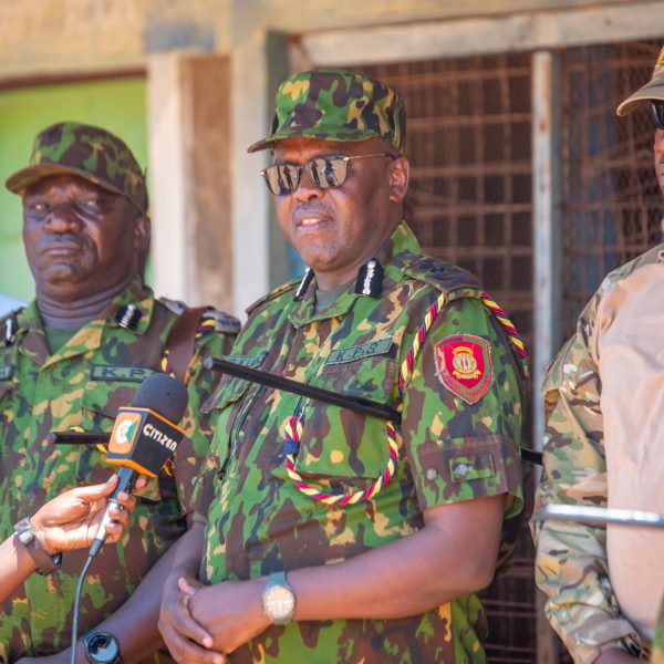 Lagat, Masengeli lead security mission to tense Tana region » Capital News