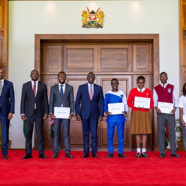 Government to hire 20,000 more teachers in January, Ruto announces