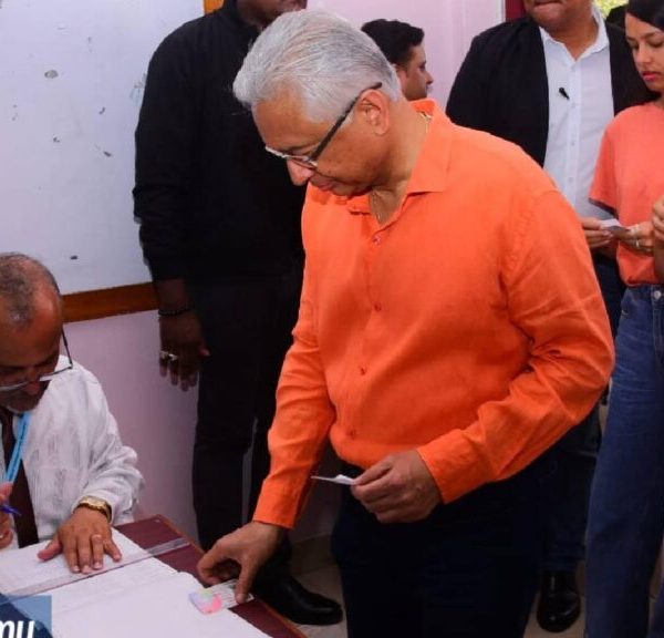 Mauritius prime minister accepts ‘huge defeat’ in election » Capital News