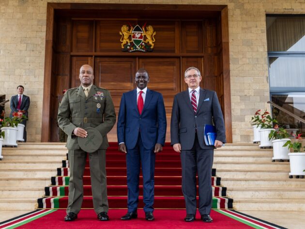 Ruto Holds Talks on Defence Cooperation, Regional Security with US AFRICOM Commander Langley » Capital News