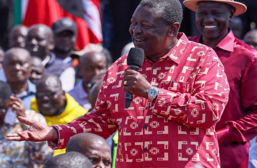 Mudavadi criticizes leaders questioning bonuses for Mumias cane farmers