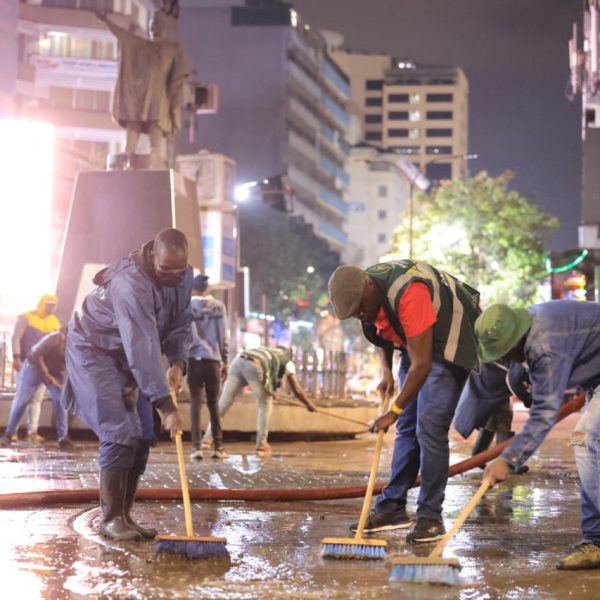 Governor Sakaja Leads Night-Long Cleaning Exercise to Transform Nairobi’s Cleanliness » Capital News