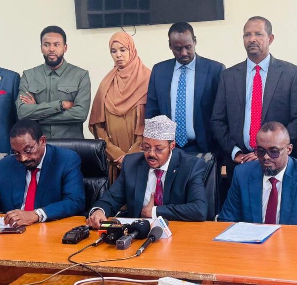 North Eastern Leaders Slam Kalonzo, Natembeya over criticism of ID vetting ban » Capital News