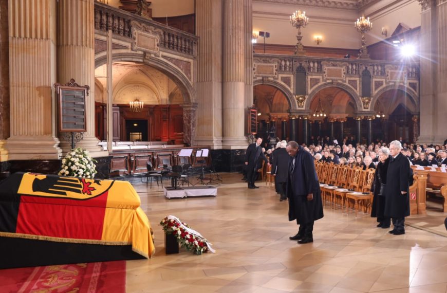 Former President Kenyatta eulogizes late German President Köhler