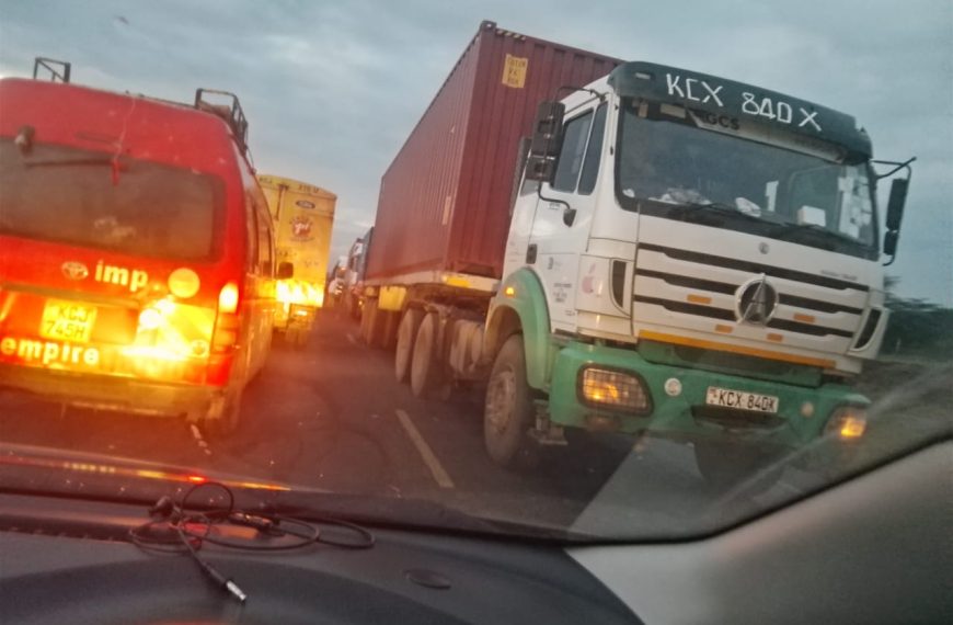 NPS vows stern measures on indiciplined motorists after unlocking 15-hour gridlock in Nakuru » Capital News