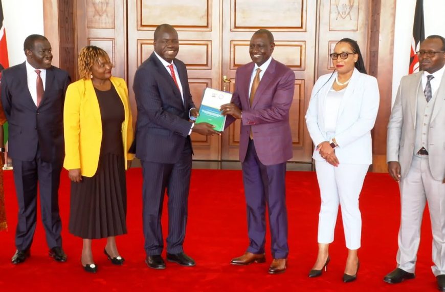 President Ruto Appoints IEBC Chair and Commissioners Amid Pending Court Blockade » Capital News