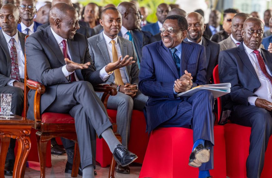 Ruto hosts Orengo and Siaya leaders, pledges development support