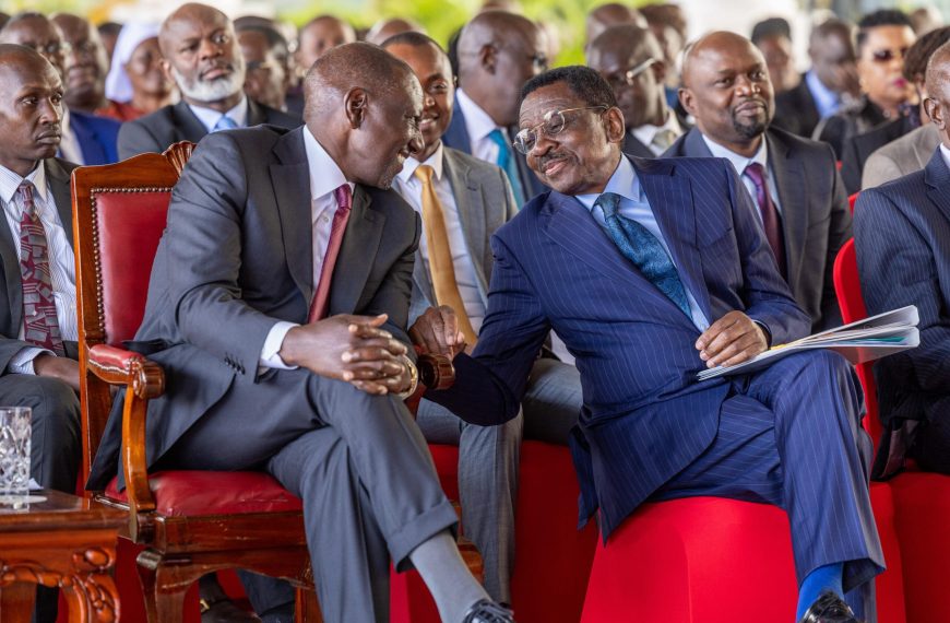 Orengo Leads Siaya Leaders to State House for Talks with President Ruto » Capital News