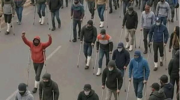Ruto’s directive for police to immobilize rioters scorned with crutch memes » Capital News