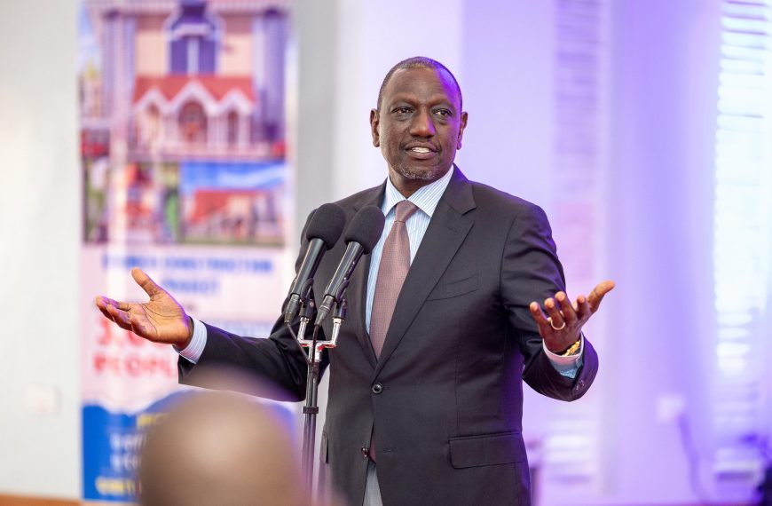 Kenya can’t afford to be average, says Ruto