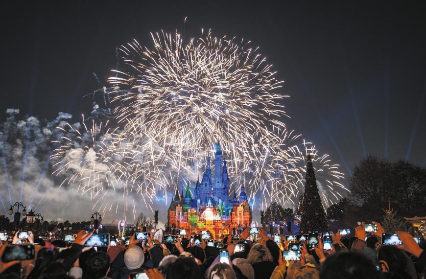 Shanghai bets on “Happiness Economy” with theme park boom » Capital News