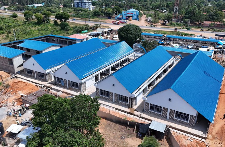 Gov’t targets digital inclusion with ICT hubs at Diani Modern Market » Capital News