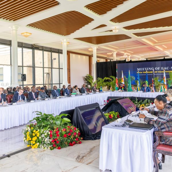 Ruto, Mnangagwa to convene Joint EAC-SADC Summit in a week » Capital News
