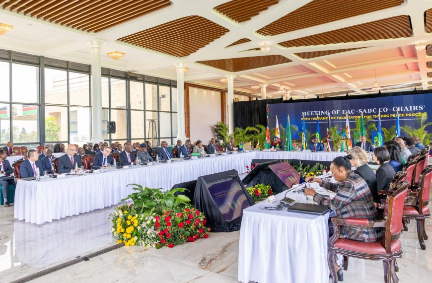 Ruto, Mnangagwa to convene Joint EAC-SADC Summit in a week » Capital News