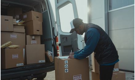 CA, Police arrest 9 in Eastleigh crackdown on unlicensed courier services » Capital News